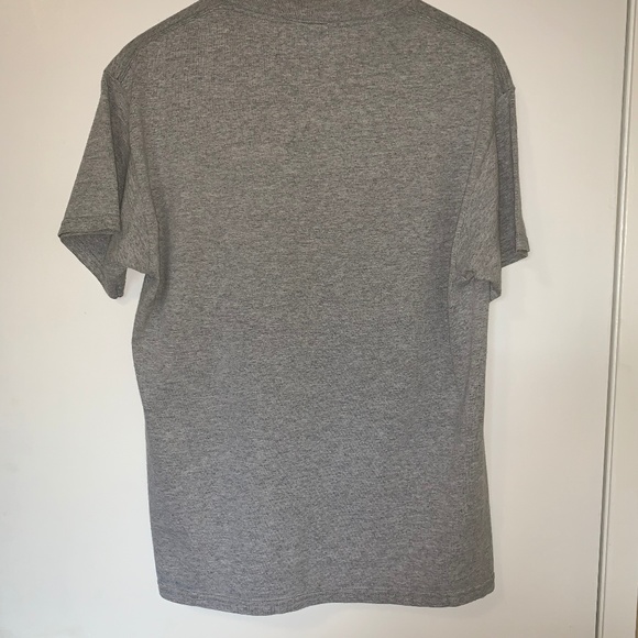 2/$20 DISNEY Dreams Florida Grey Top - Picture 5 of 8